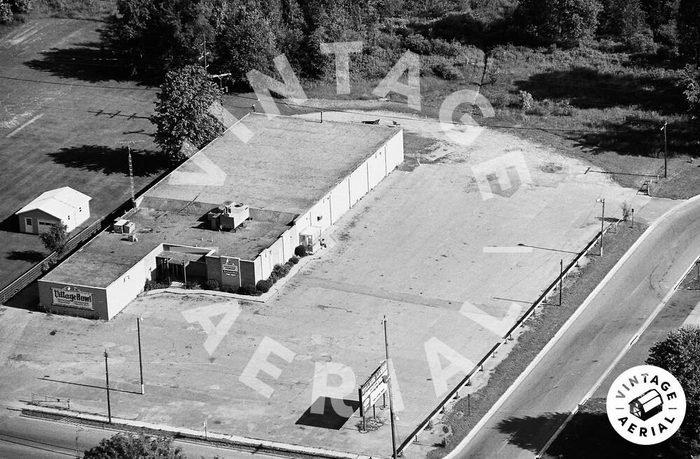 Montrose Lanes (Village Bowl) - 1981 Aerial (newer photo)